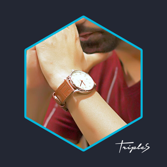 Alpha Ivory Analogue Watch of brand Triple S