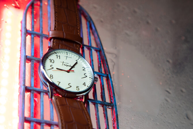 Alpha Ivory Analogue Watch of brand Triple S