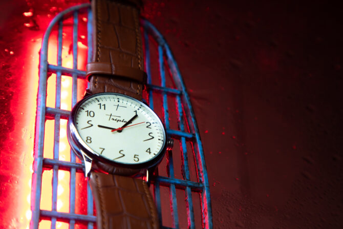 Alpha Ivory Analogue Watch of brand Triple S